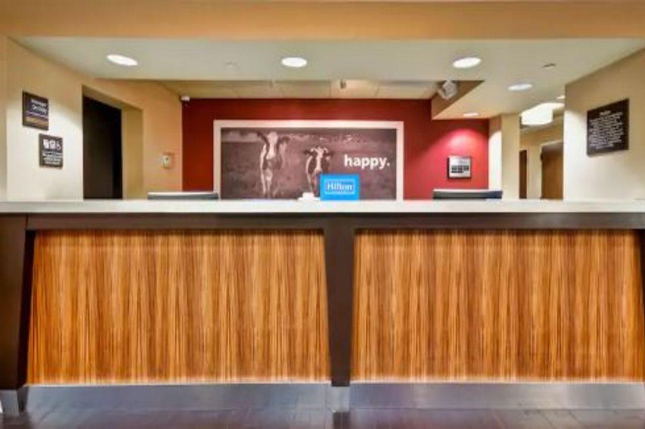Hampton Inn Starkville Eksteriør bilde