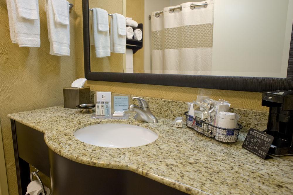 Hampton Inn Starkville Eksteriør bilde