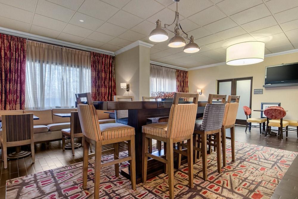 Hampton Inn Starkville Eksteriør bilde