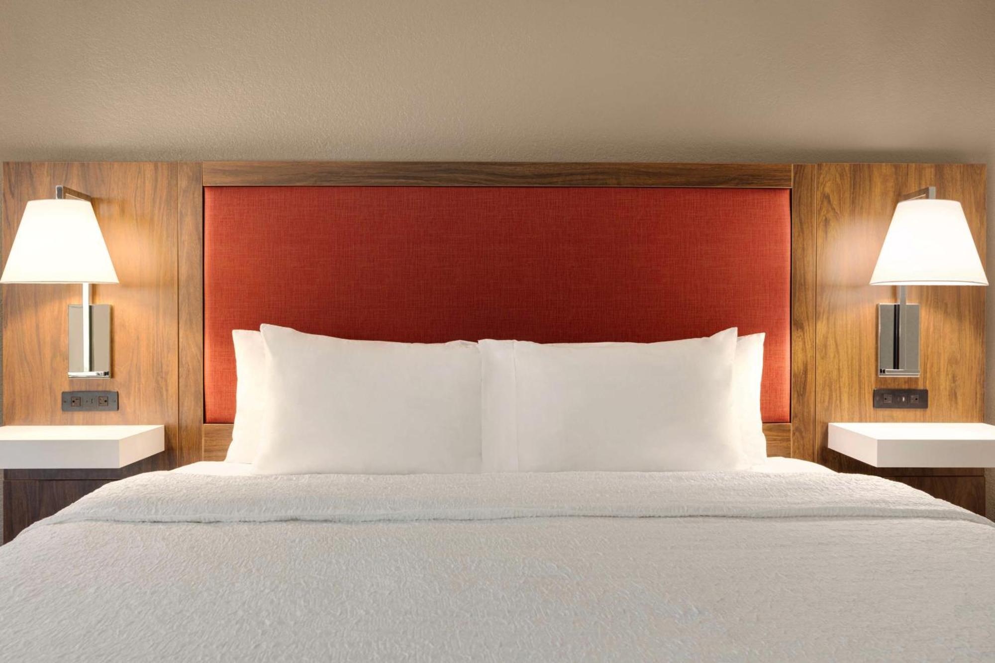 Hampton Inn Starkville Eksteriør bilde