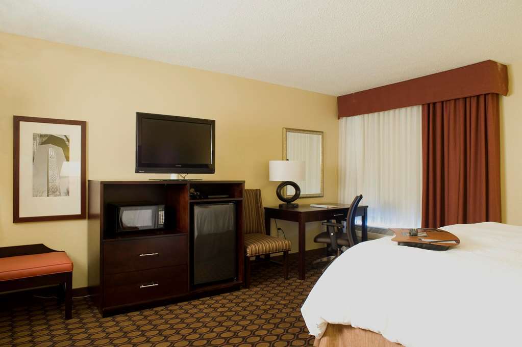 Hampton Inn Starkville Rom bilde