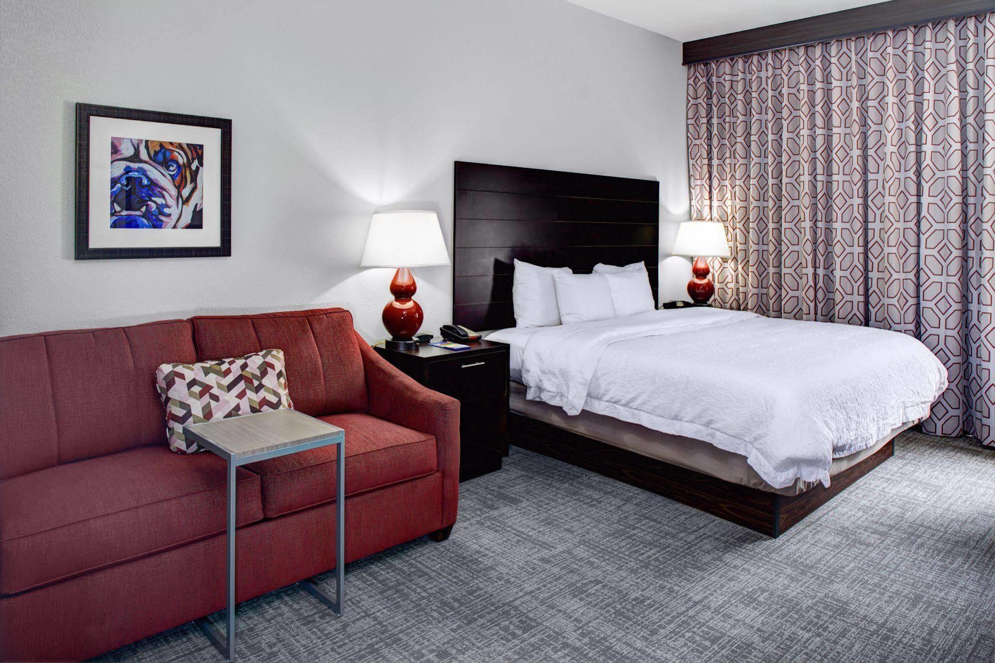 Hampton Inn Starkville Eksteriør bilde